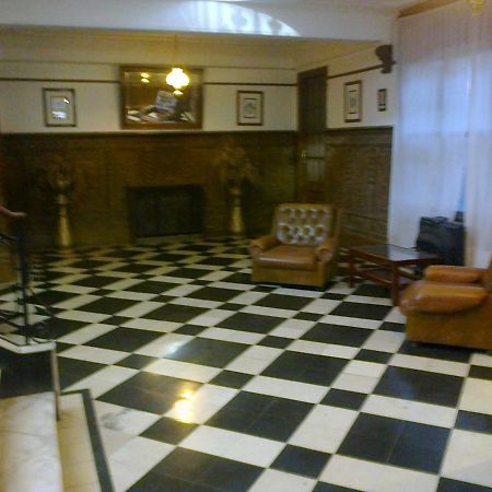 Hotel Plaza Tres Arroyos Exteriör bild