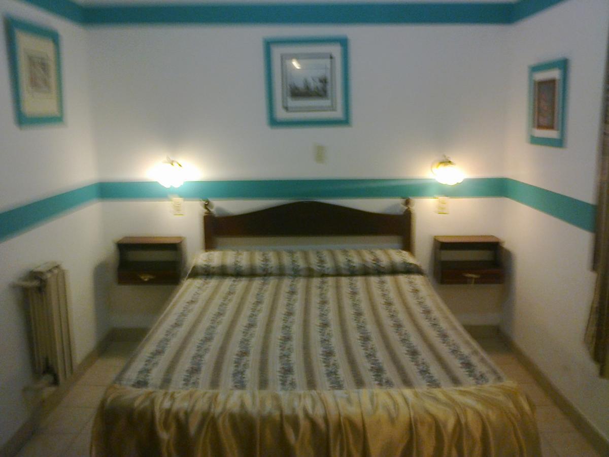 Hotel Plaza Tres Arroyos Exteriör bild