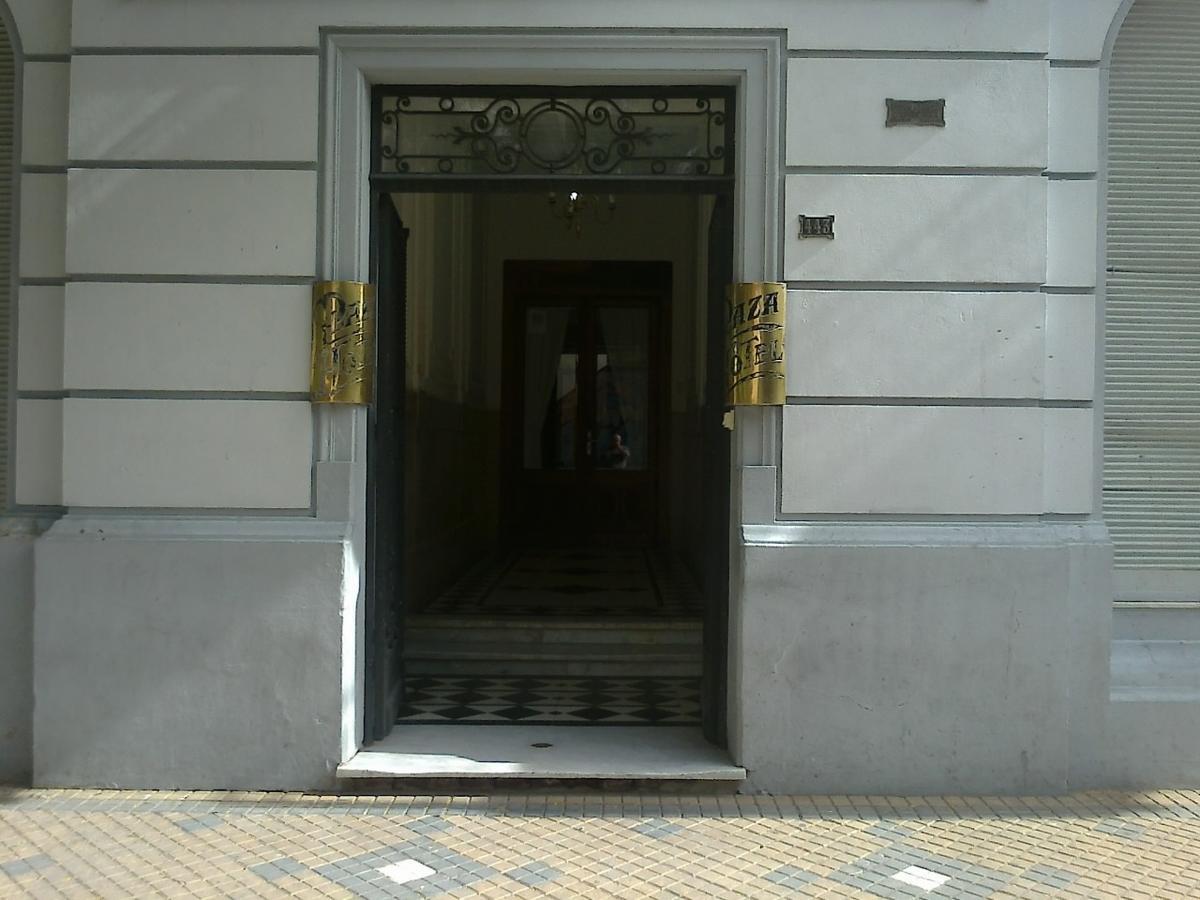 Hotel Plaza Tres Arroyos Exteriör bild